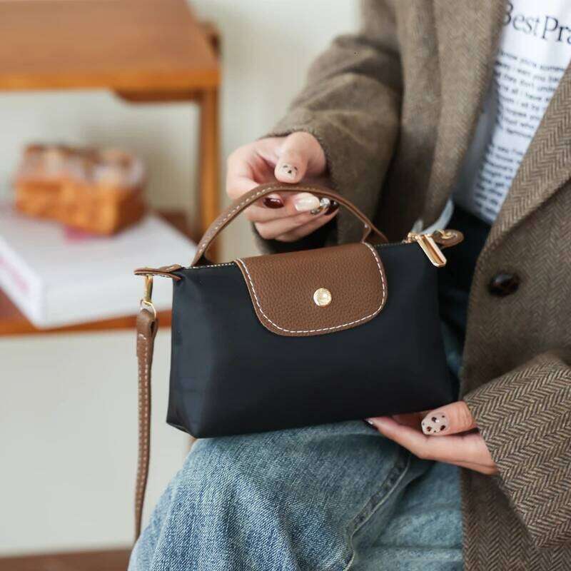 Fashion Shoulder Bags Top Grade Women Dumpling Simple Handbags Luxury Female Mini Crossbody Bag Purse Outing Daily Shopping XJ260125