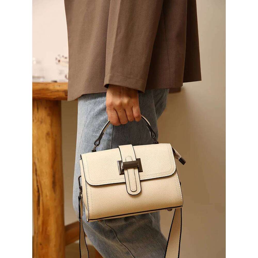 100% Genuine Leahter Women Crossbody Female Shoulder Handbag Ladies Gift 2025 Korean Style Commuter Bag For shopping XJ260125