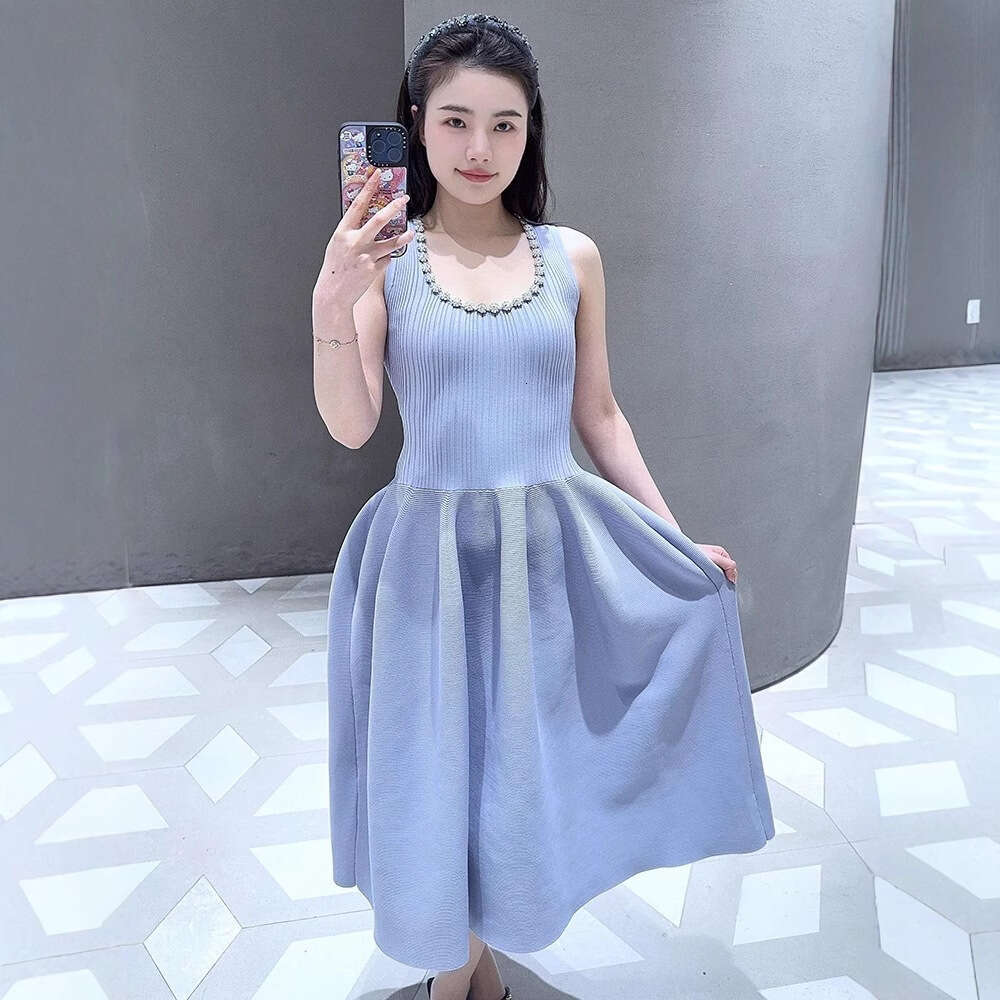 2026 spring French niche elegant temperament designer style rhinestone belt ribbed knit vest dress for women