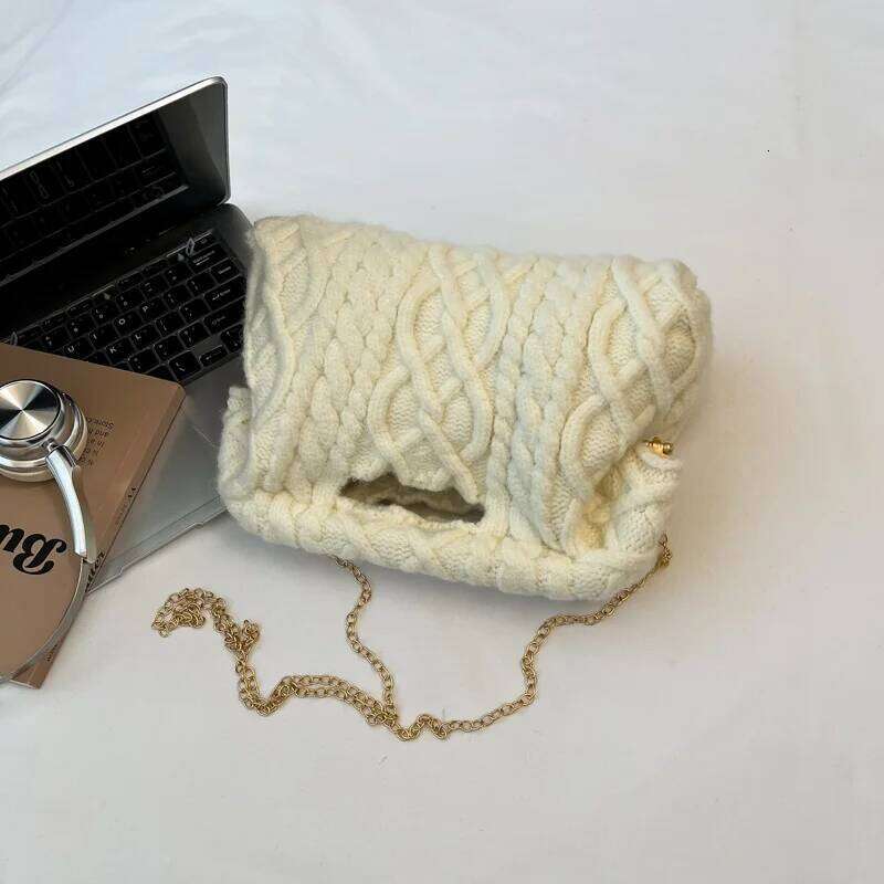 SD5215 Autumn and Winter Super Popular Niche Knitted for Women 2025 New Versatile Chain Crossbody Clutch Evening Bag XJ260125