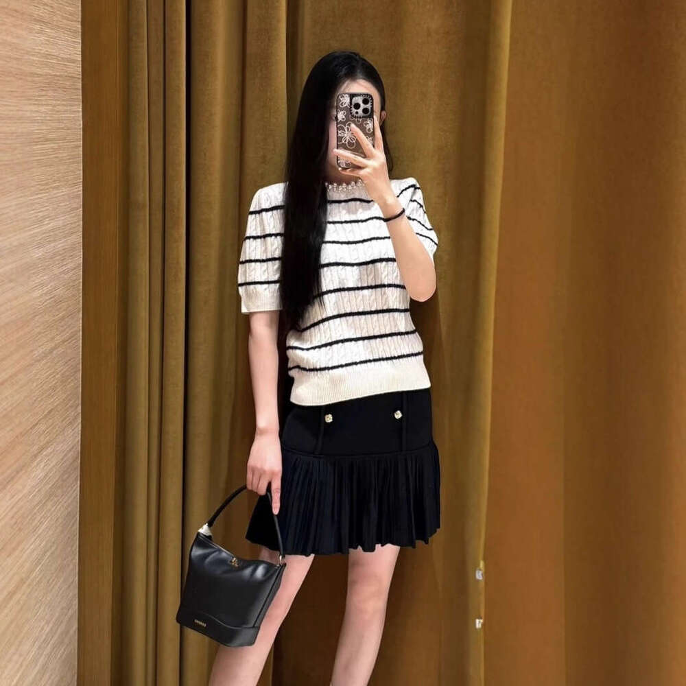 French elegance 2026 autumn new classic round neck pearl trimmed pullover sweater knitted striped short sweater for women