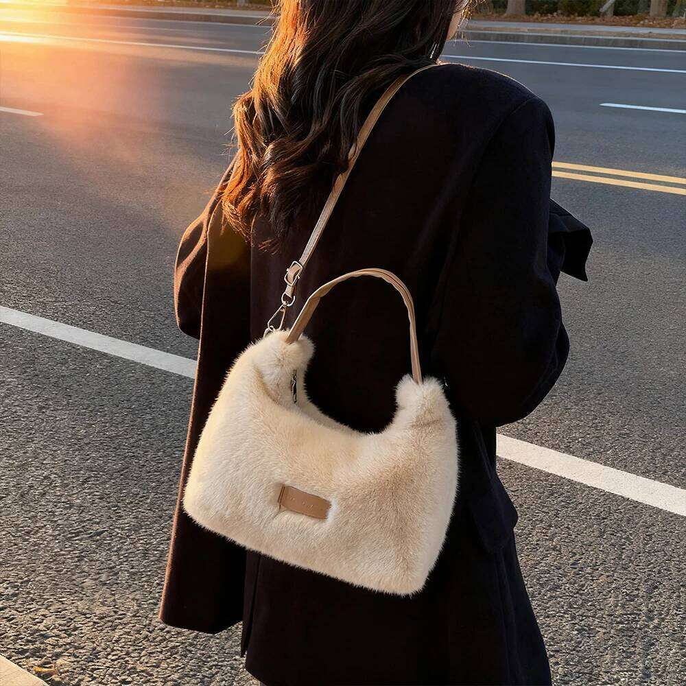Autumn and Winter Soft Small Milk New Niche Portable Commuting Versatile Plush Bag, Crossbody Bag XJ260125