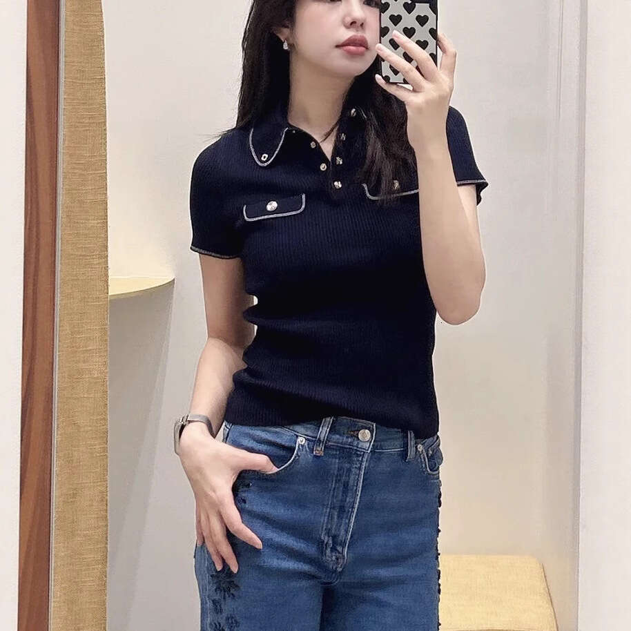 2026 Summer New French Elegant Casual Collar Color blocked Slim Knitted Short Sleeve Top for Women