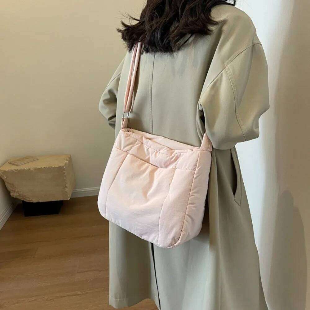 Quilted Down Cotton Shoulder Large Capacity Korean Style Cotton-padded Crossbody Bag Lightweight Solid Color Nylon Handbag XJ260125