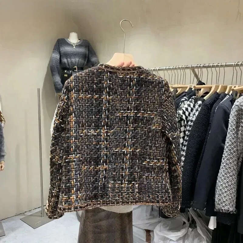 Women's coarse woolen jacket, retro style cut jacket, Korean fashion women's jacket, casual wear