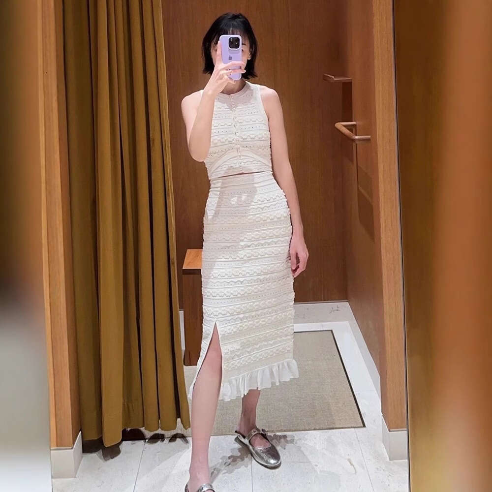 French Elegance 2026 Spring/Summer New Designer Style Hollow Jacquard Knitted Tank Top Split Skirt Set
