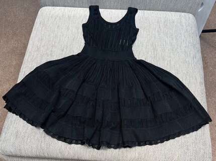 2026 Summer New French Designer Thin Hollow Sleeveless Knitted Tank Top Women's Short Skirt Women