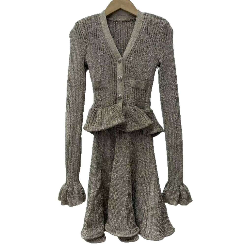 2026 Autumn New Designer Elegant Gold V-neck Waist Ruffle Women's Fake Two Piece Knitted Dress for Women