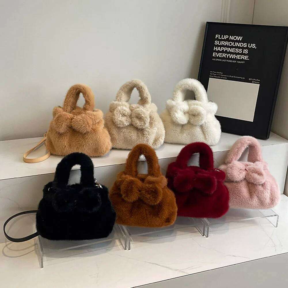 Women Plush Crossbody New Fashionable Stylish Versatile Handbag Leisure Solid Color Hairy Single Shoulder Underarm Bag XJ260125