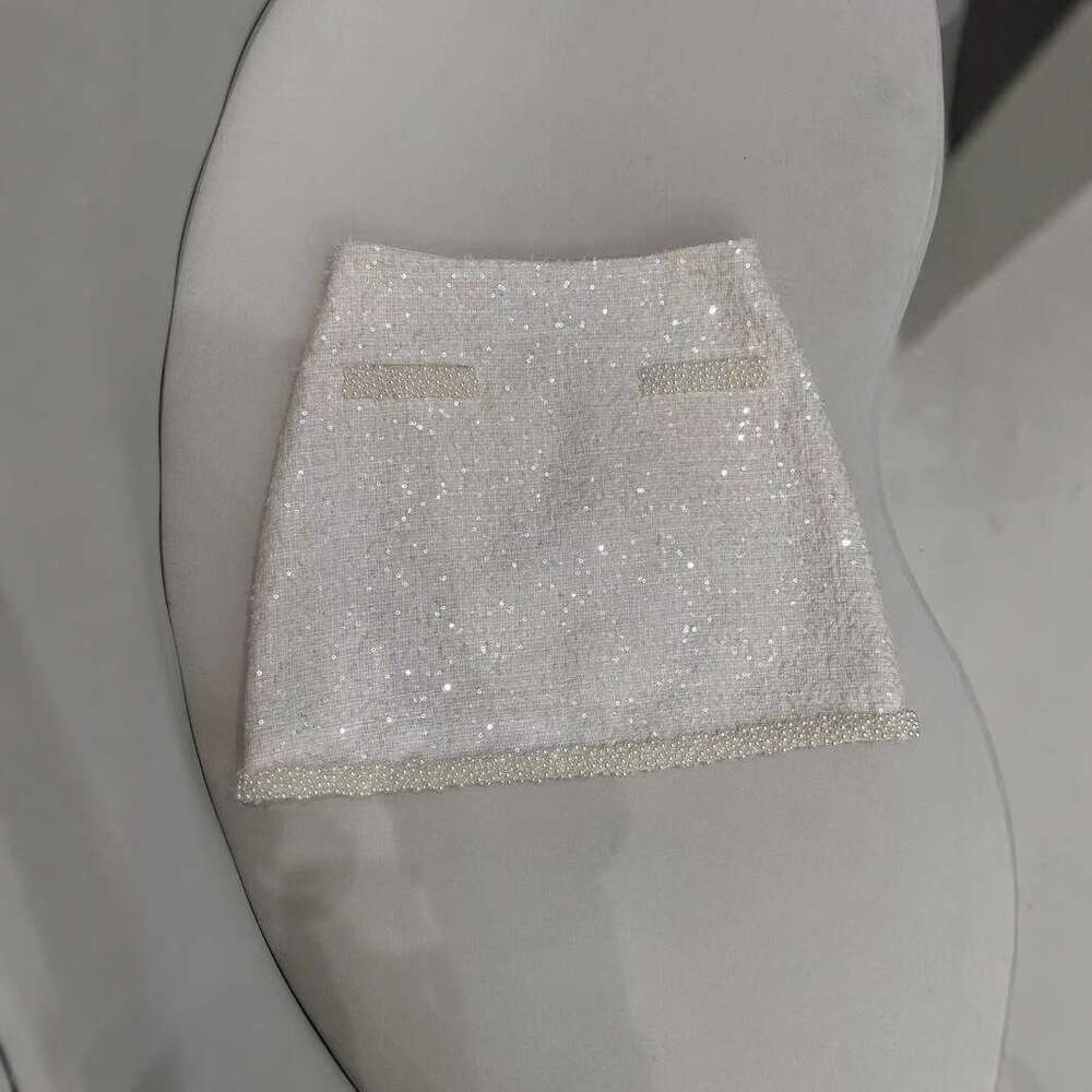 2026 Autumn/Winter New French Trendy Social Glitter Pearl Bordered Short Jacket Women's Skirt Set