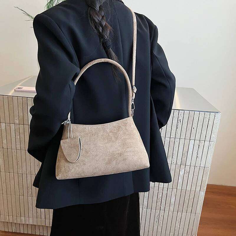 Large Capacity Matte Retro Shoulder for Women New Autumn and Winter Casual Crossbody Niche Single Underarm Bucket Bag XJ260125