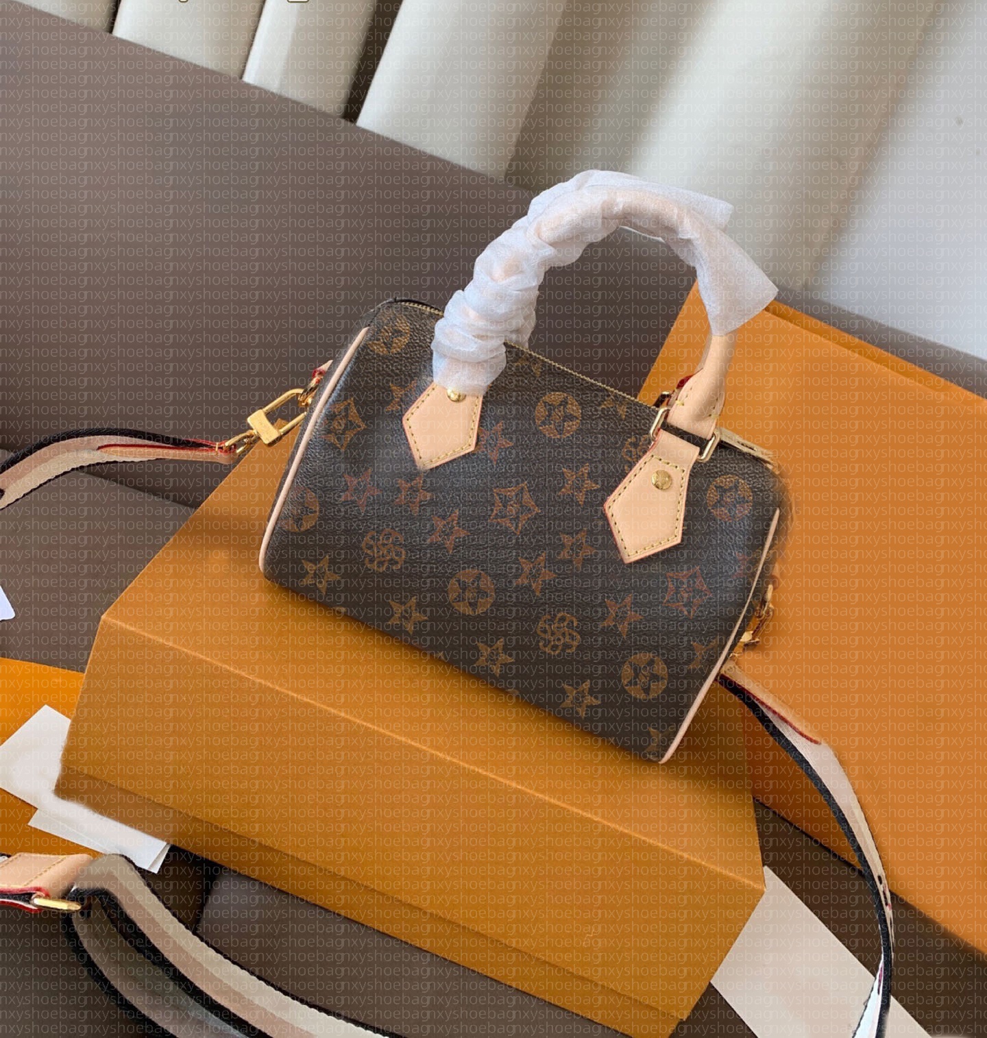 Designer Pillow Handbag 2026ss Boston Totes Mini Women's Crossbody Messenger Floral Bucket Corssbody Luxury Travel Checked Vintage Wallet