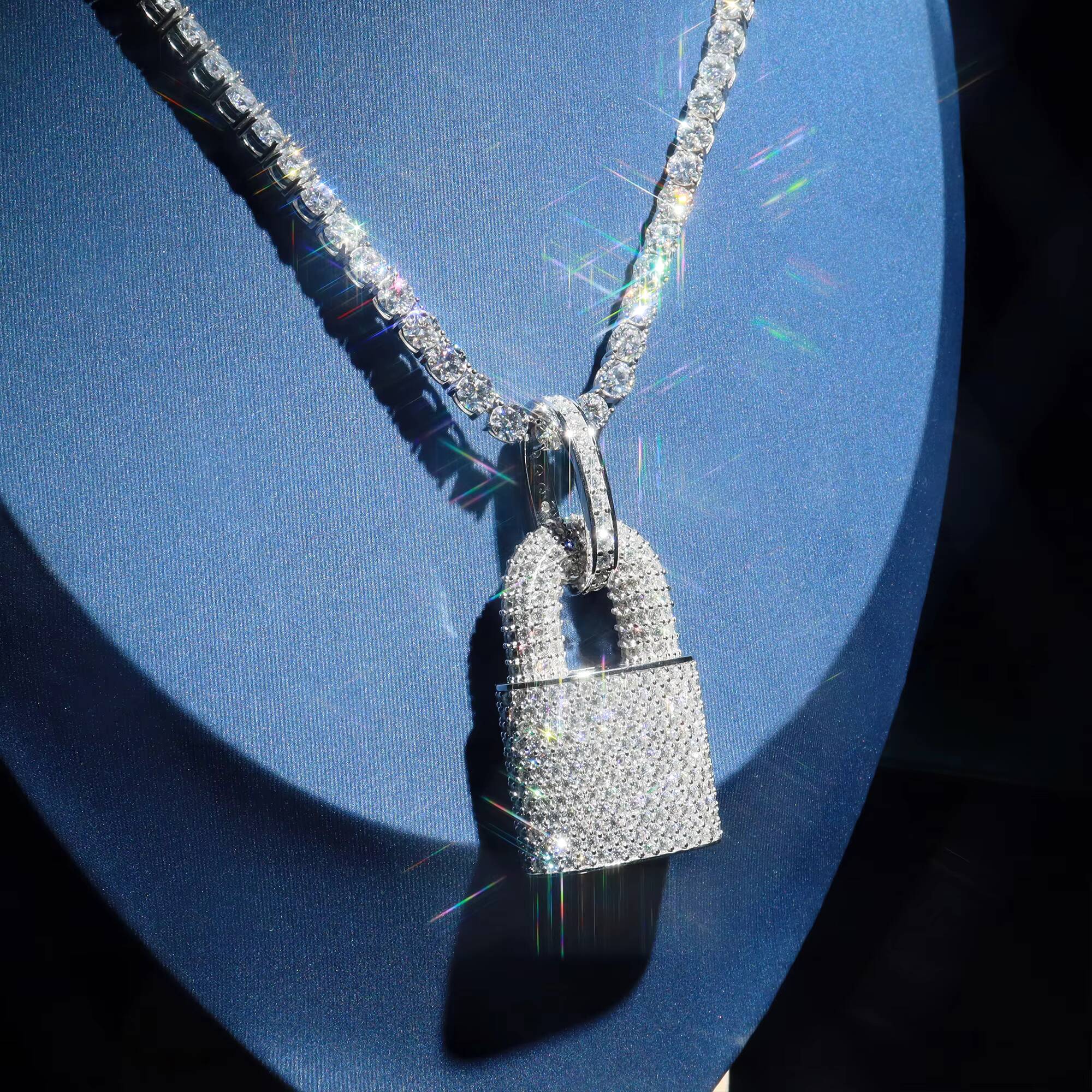 Good Sense Iced Out Luxury Shiny High Quality Design Solid Silver and VVS Moissanite Lock Customized Pendant Rapper for Unisex