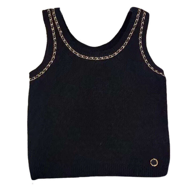 Early autumn new sleeveless knitted vest high-end black and white top celebrity style fashionable women's pullover