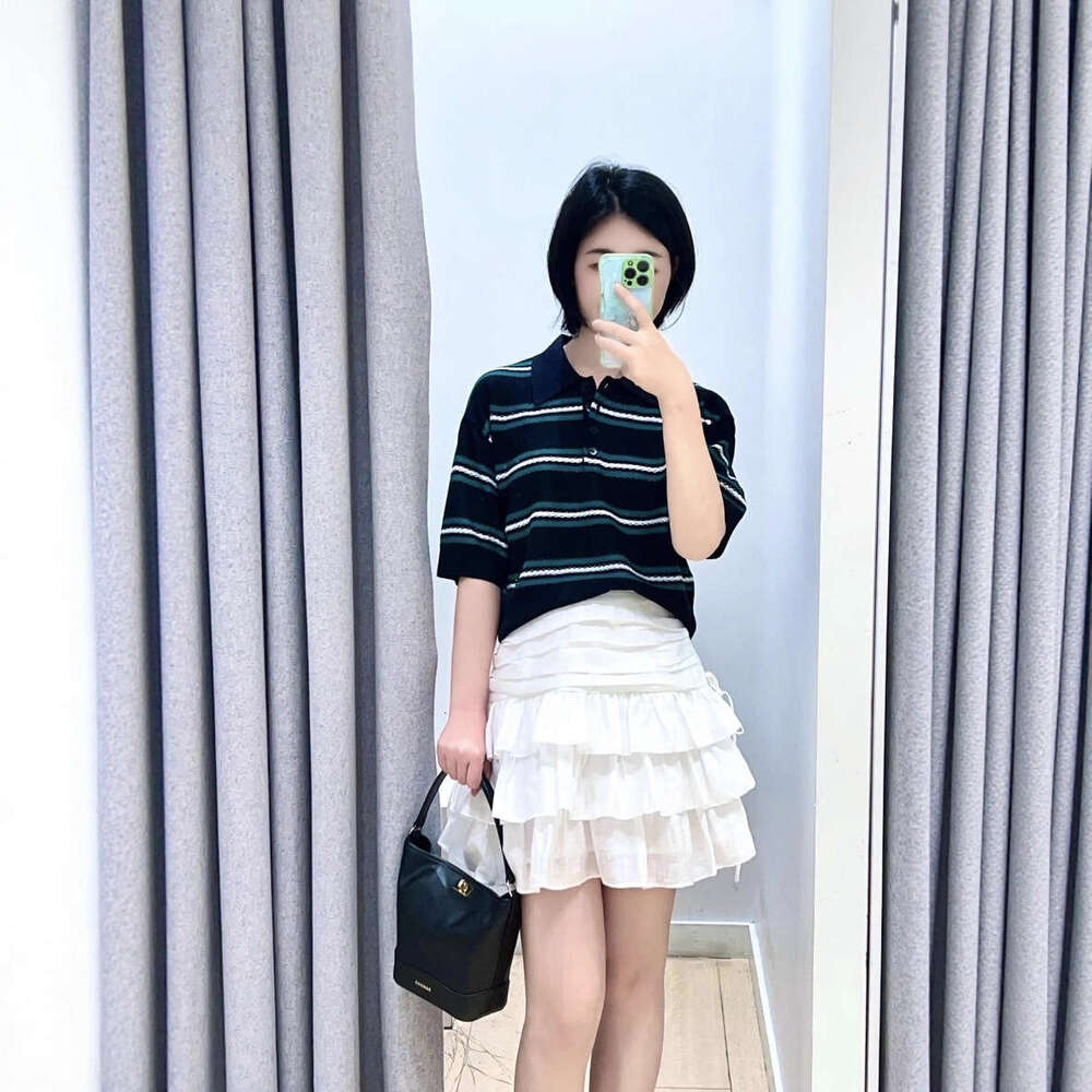 2026 French Elegant Early Autumn New Casual Striped Jacquard Knitted Sleeveless Collar T-shirt Top