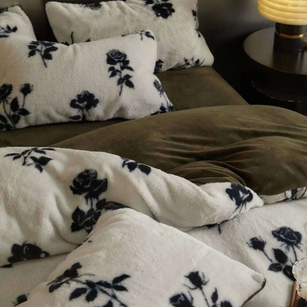 Retro Plant PrintED Rabbit Plush Quilt Cover Pillowcase Bed Sheet Four-Piece Thickened Winter Warm Coral Fleece Bedding Set Y260124