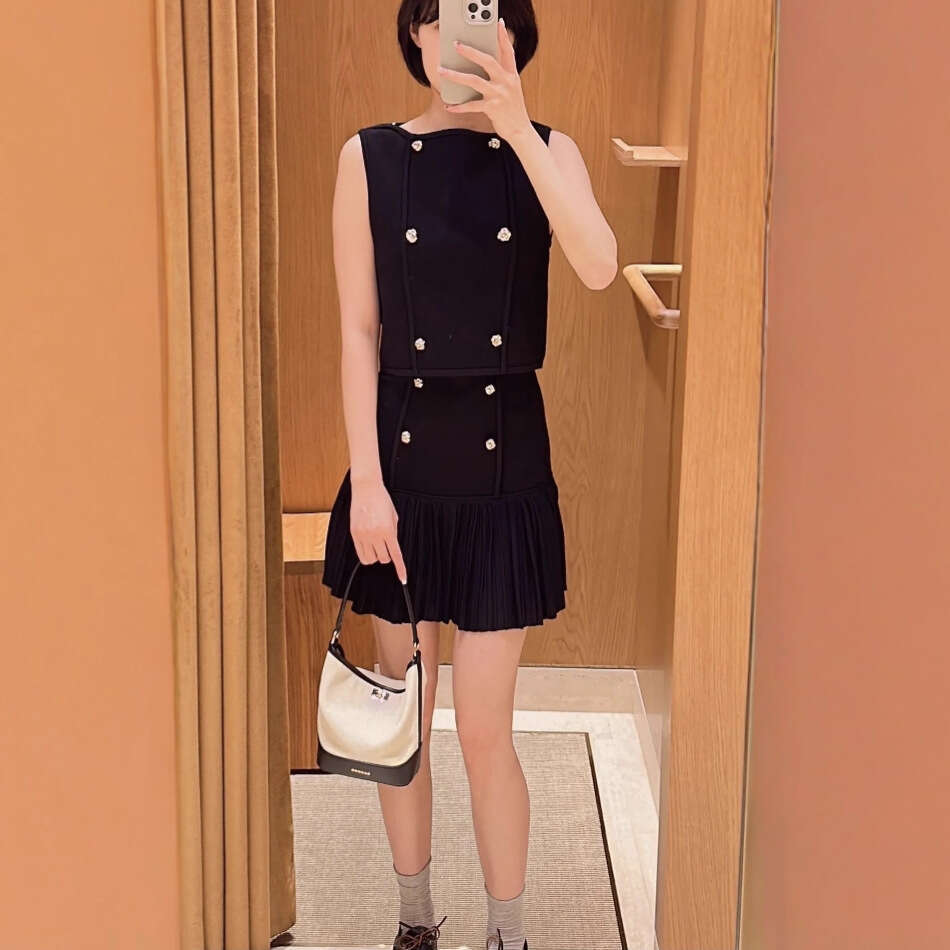 2026 Women's Designer Summer New Cotton Classic Loose Fashion Men's and Women's T-shirts Couple Short Sleeves