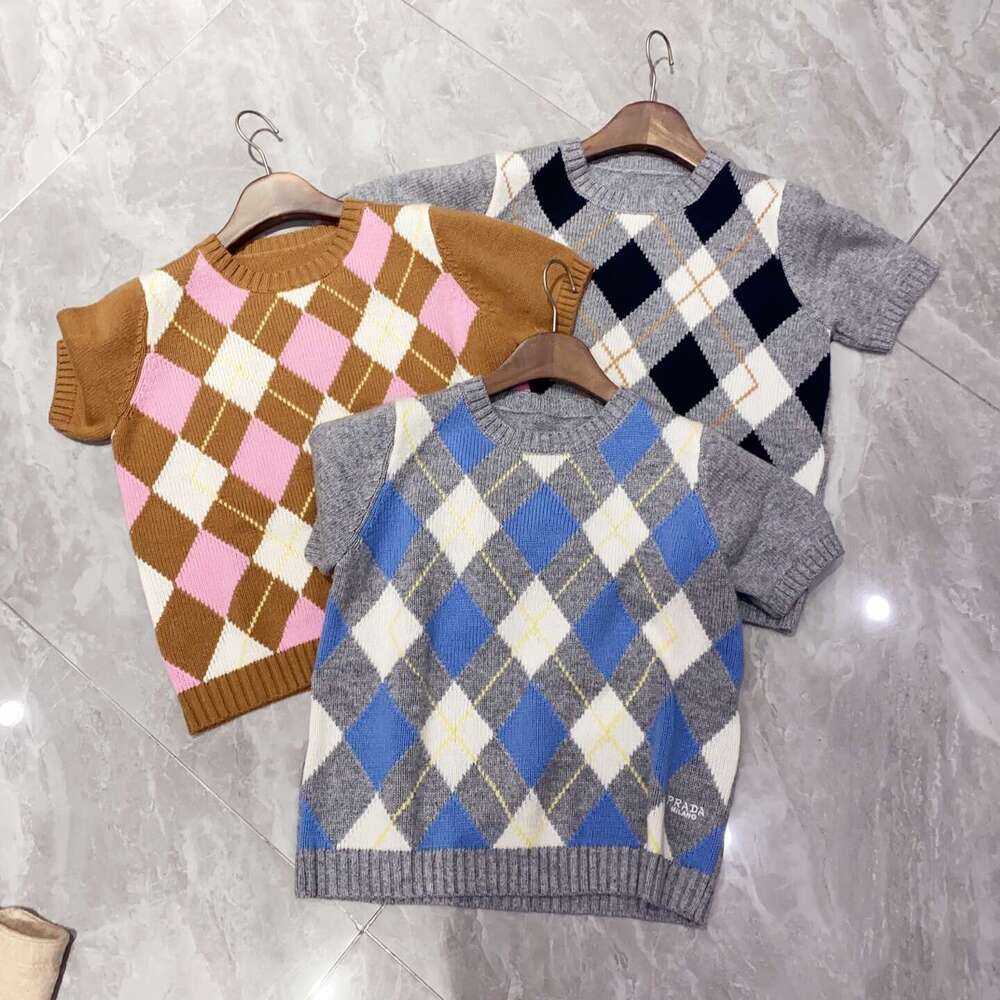 High version 2026 new designer fashion casual ribbed knitted wool short sleeved top