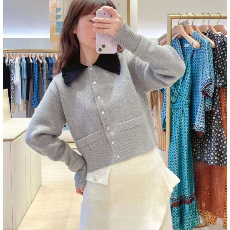 2026 Designer French Elegant Autumn New Short Collar Grey Knitted Cardigan Jacket