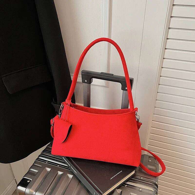 Large Capacity Matte Retro Shoulder for Women Niche Single Underarm Bucket Bags New Autumn and Winter Casual Crossbody Bag XJ260125