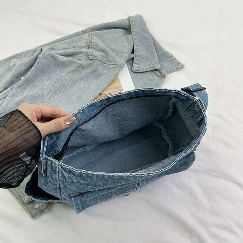 Causal Canvas Denim Messenger Harajuku Multiple Pockets Commuting Shoulder Pouch Blue Large Capacity Underarm Bag Daily XJ260125