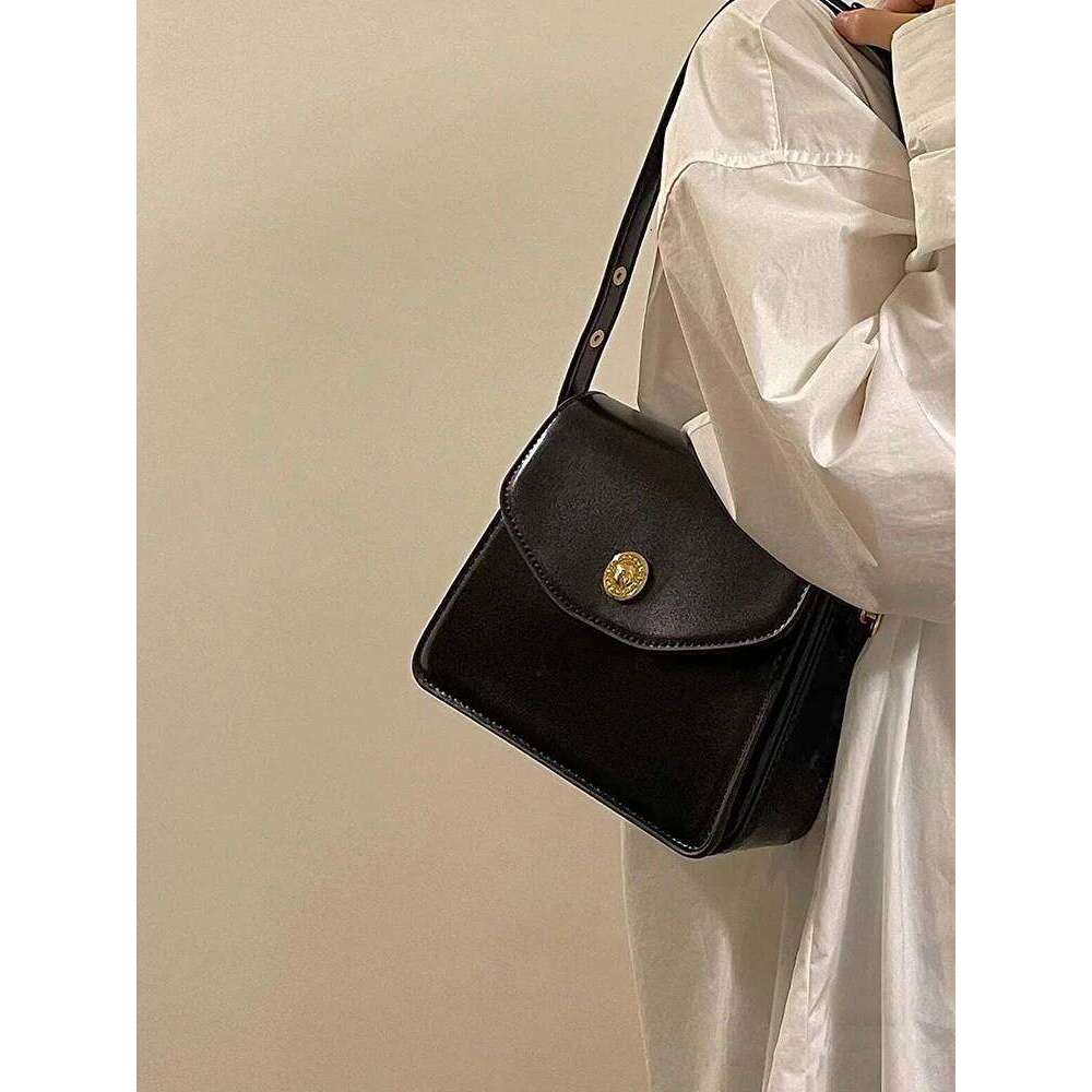 Wine Red PU Crossbody Bag 2023 New Women's Exquisite Lock Design Single Shoulder Bags Classic Simple Versatile Ladies Handbag XJ260125