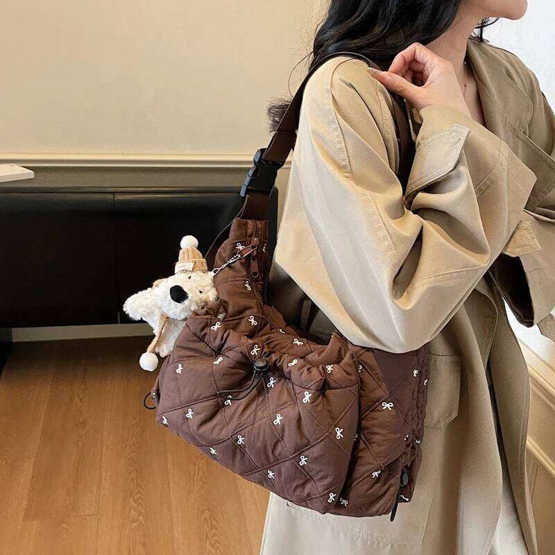 2025 Winter New Bow Quilted Fashionable Versatile Large Capacity Shoulder Crossbody Cotton Bag 8825MT XJ260125