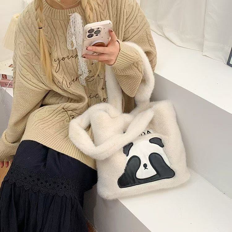 Fashion Versatile Large Capacity Handbag Cute Giant Huahua Shoulder Plush Panda Plushie Tote Bag