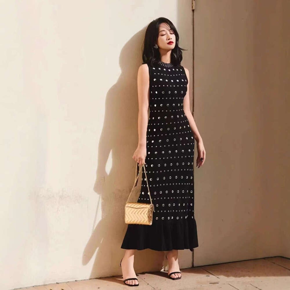 2026 autumn and winter new designer polka dot rivet ruffled sleeveless vest medium dress