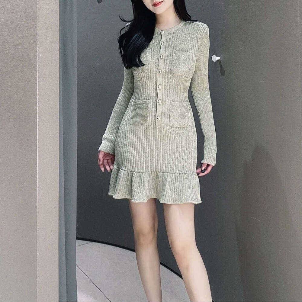 2026 Autumn/Winter New Designer Elegant Social Style Gold Knitted Mermaid Dress Short Skirt for Children