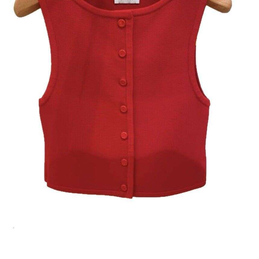 2026 French Elegant Designer Spring/Summer New Red Button Sleeveless Knitted Cardigan Vest Women's Skirt Set