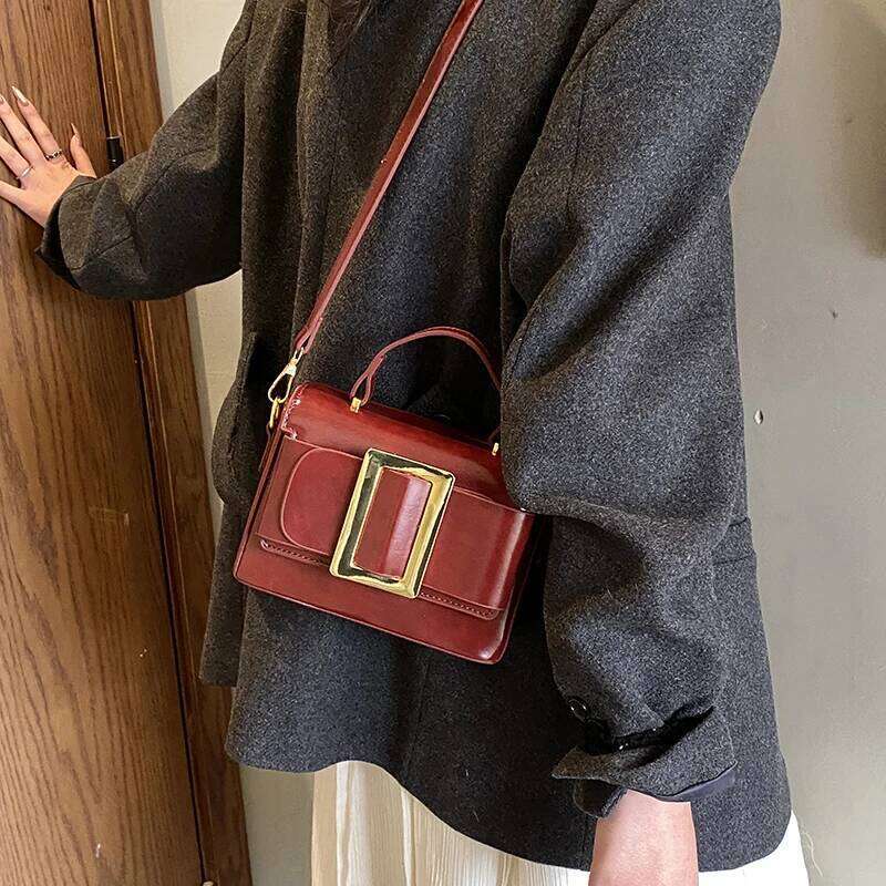 Ins Super Popular Hong Kong Style Textured for Women 2026 New Trendy Simple Handbag Retro Shoulder Crossbody Bag 9001CJ XJ260125