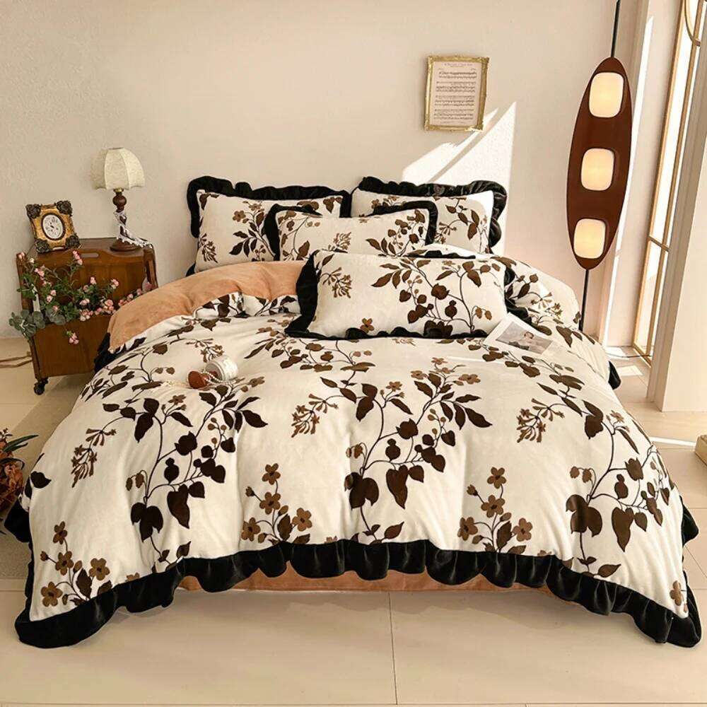 French Style Double-Sided Milk Velvet Soft Four-Piece Skin Friendly Winter Warm Quilt Cover Pillowcase Bed Sheet Bedding Set Y260124