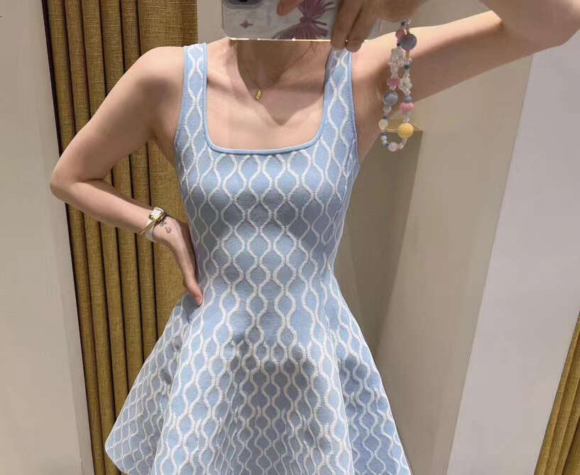 2026 autumn new designer blue knitted belt women's slim fit sleeveless A-line skirt