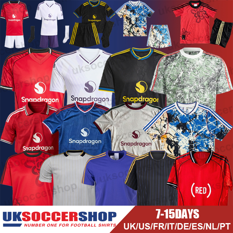 Manchesster United Football Jerseys 25 26 Soccer Jerseys Retro Football Shirts Tops Kits MBEUMO CUNHA SESKO YORO BFERNANDES MAINOO Men Kids Women Fans Player 3XL 4XL