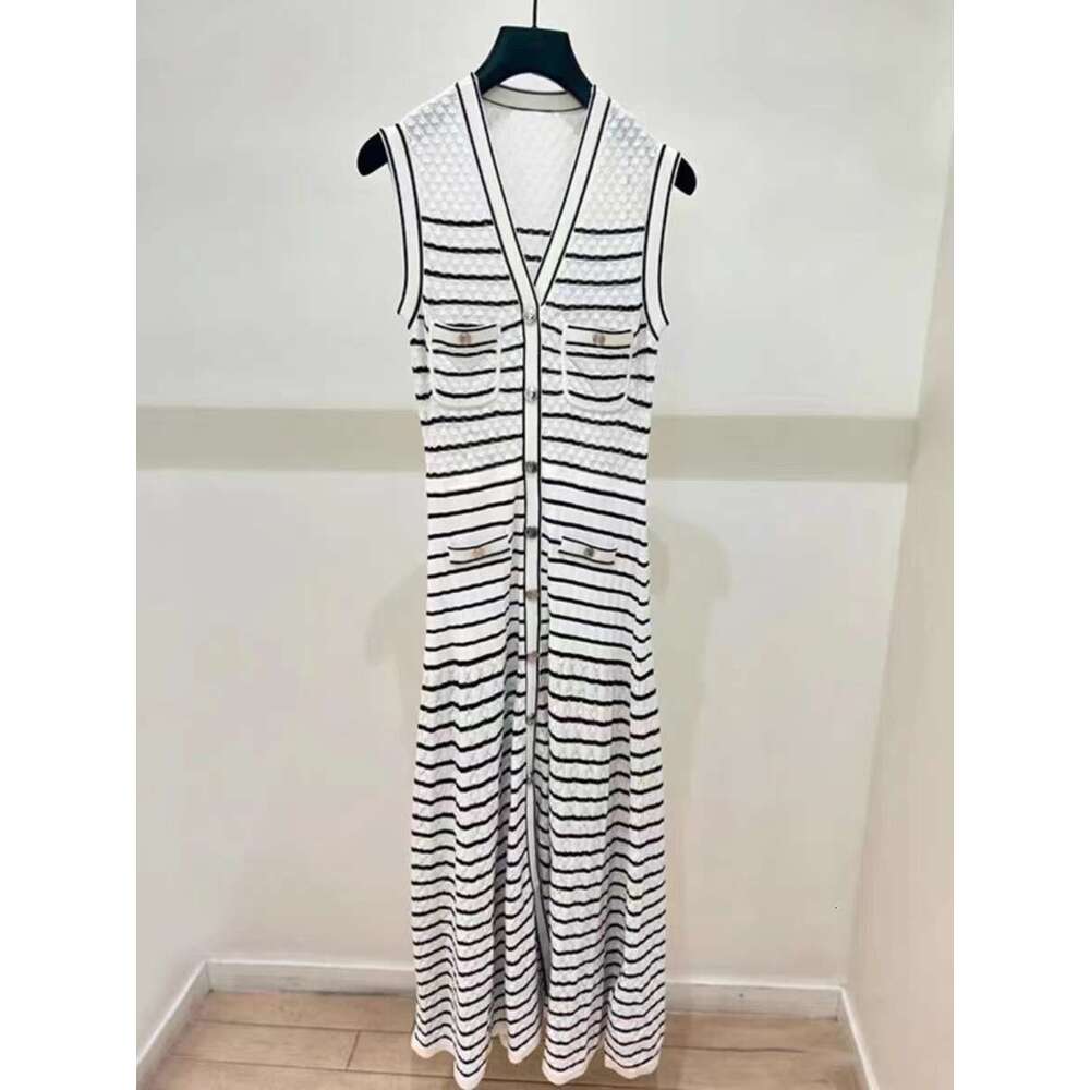 2026 Designer Spring New Striped Single breasted Knitted Women's Top Skirt Dress