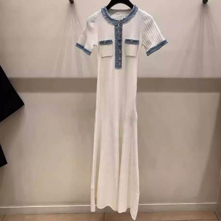 French style elegant 2026 spring new item knitted simple waist tie short sleeved women's long skirt