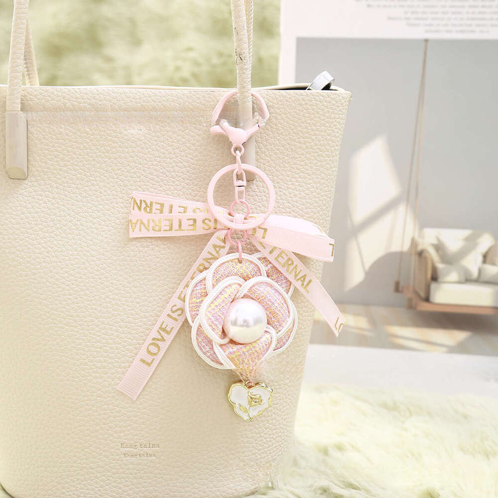 Ribbons and bow keychain Sweet heart pendant An accessory with the style of Xiao Xiangfeng