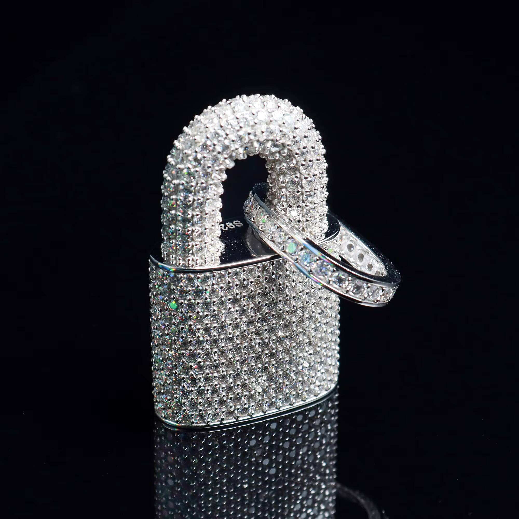 Good Sense Iced Out Luxury Shiny High Quality Design Solid Silver and VVS Moissanite Lock Customized Pendant Rapper for Unisex