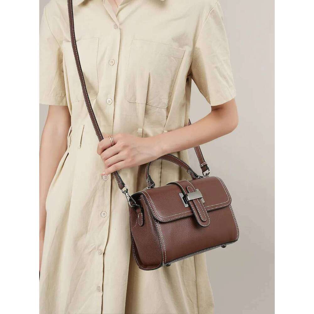 100% Genuine Leahter Women Crossbody Female Shoulder Handbag Ladies Gift 2025 Korean Style Commuter Bag For shopping XJ260125