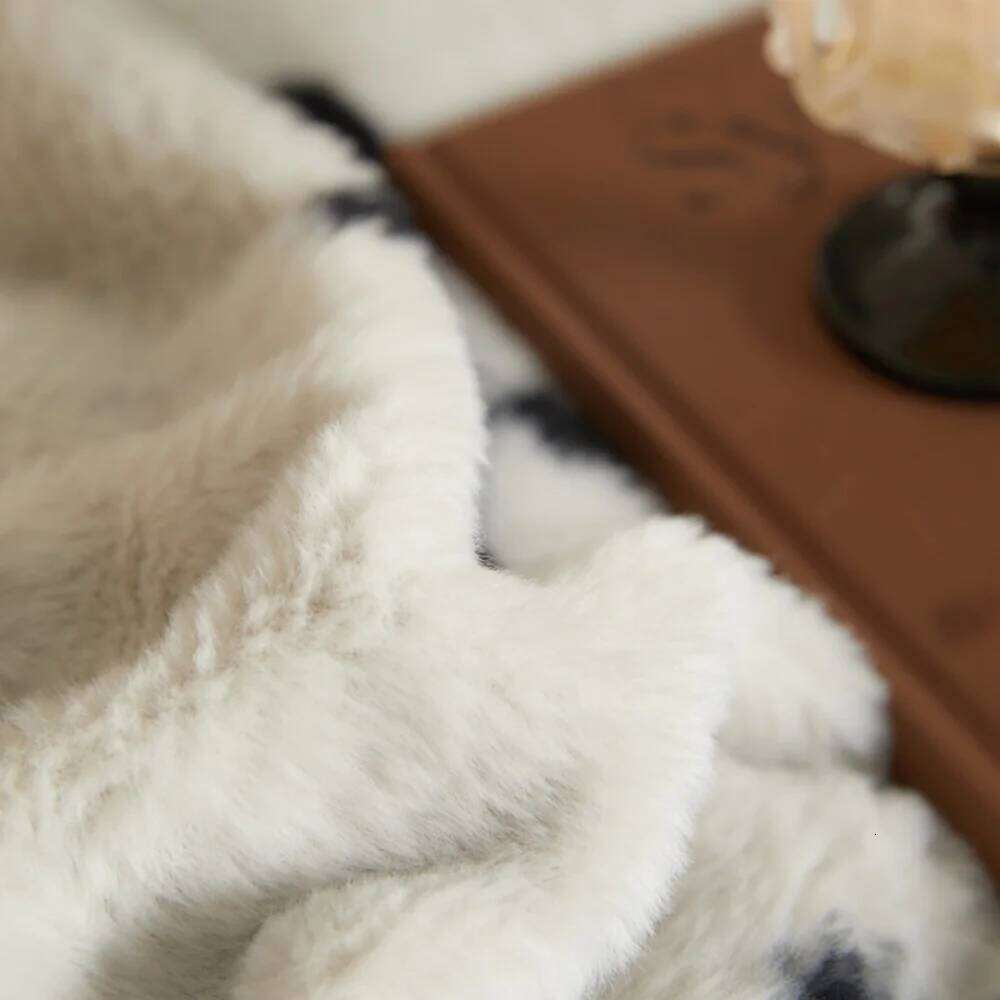 Retro Plant PrintED Rabbit Plush Quilt Cover Pillowcase Bed Sheet Four-Piece Thickened Winter Warm Coral Fleece Bedding Set Y260124
