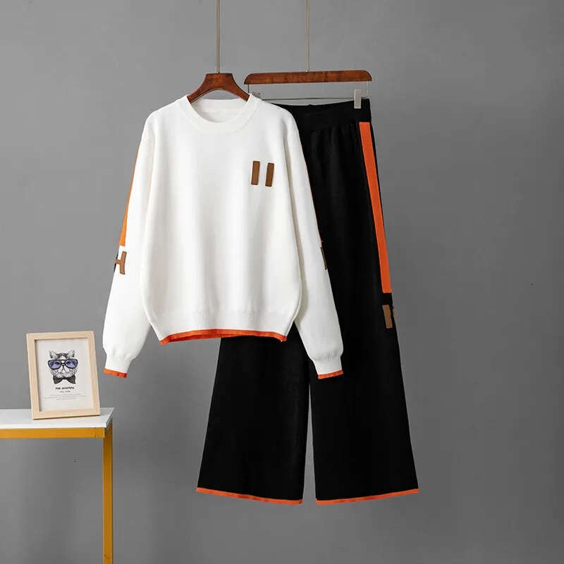 2026 Designer Women's Knitted Casual Set Round Neck Top and Loose Sports Pants Casual Two Piece Set