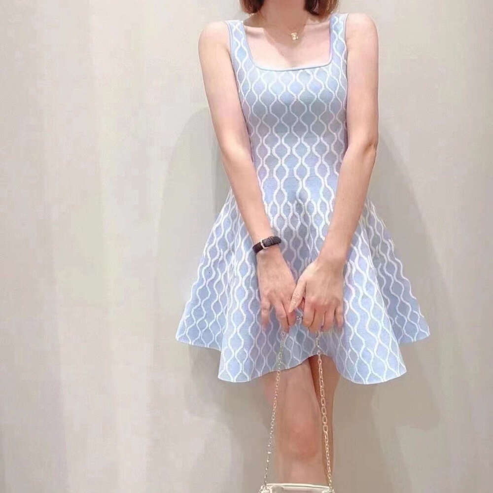 2026 autumn new designer blue knitted belt women's slim fit sleeveless A-line skirt
