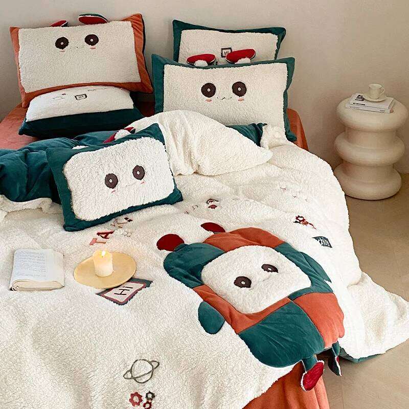Winter Cartoon Cute Style Double-sided Buvet Thickened Lamb Fleece Four Piece Set Coral fleece Duvet Cover Plush Bedding Y260124
