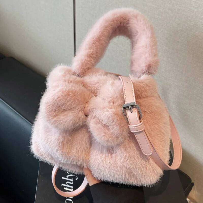 Women Plush Crossbody New Fashionable Stylish Versatile Handbag Leisure Solid Color Hairy Single Shoulder Underarm Bag XJ260125