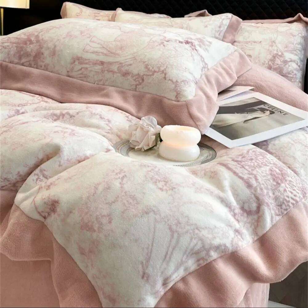 Light Luxury Milk Four-Piece Set Autumn and Winter Warm Thickened Printing Coral Velvet Quilt Cover Bed Sheet Pillowcases Y260124