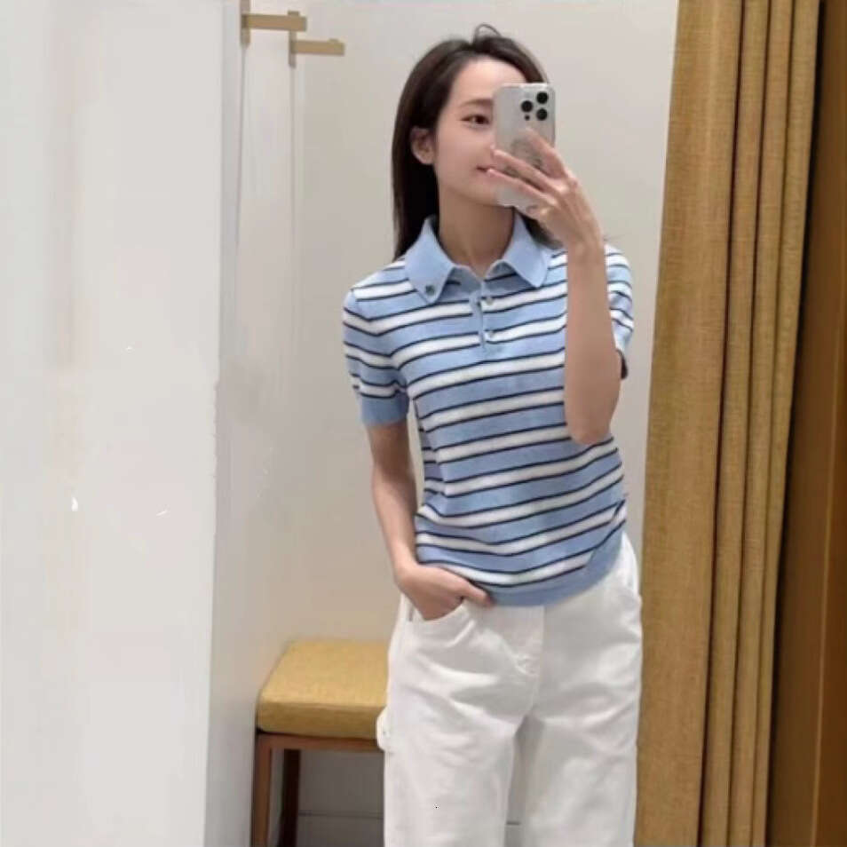 2026 Spring/Summer Designer Fashion Stripe Flip Leader Knitted Women's Short Top for Women