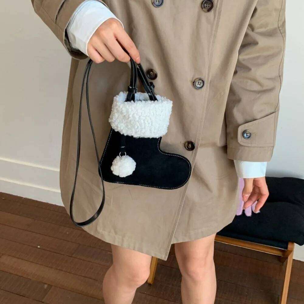 Sweet Korean Style Shoulder Faux Suede Lightweight Christmas Sock Fluffy Crossbody Bag Women XJ260125