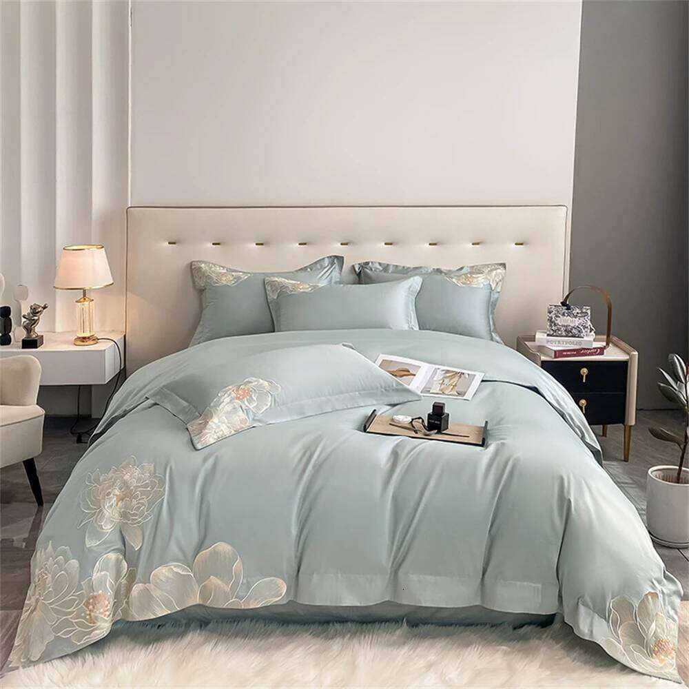 High-End Floral Embroidery Green Red Bedding Set Luxury Egyptian Cotton Solid Duvet Cover Flat or Fitted Bed Sheet Pillowcases Y260124