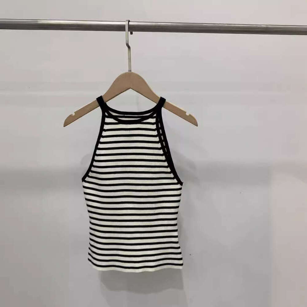 2026 Designer Spring/Summer New Striped Knitted Black and White Sleeveless Tank Top for Women
